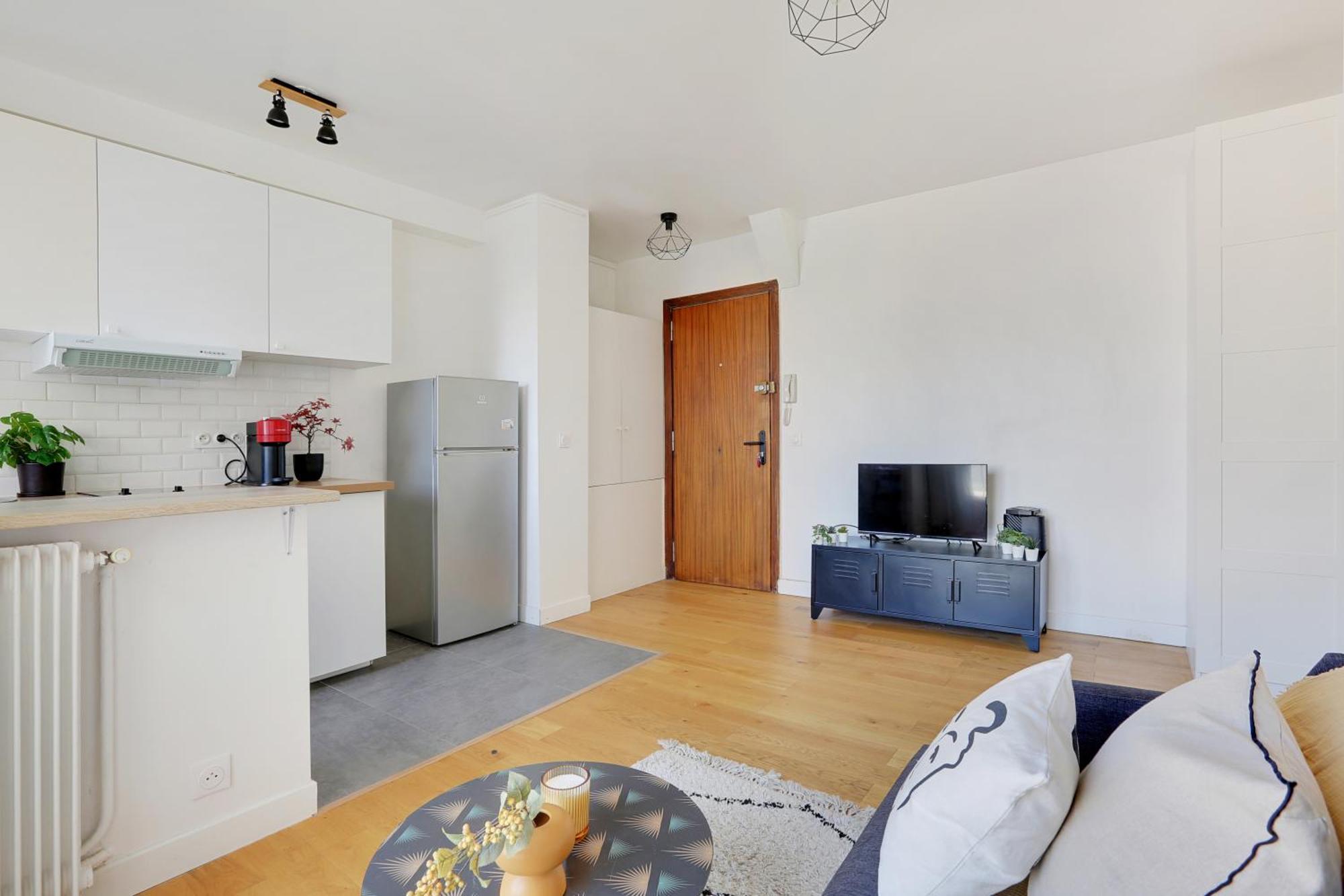 Flat Folies Bergeres - Bail Mobilite - Imhost *
